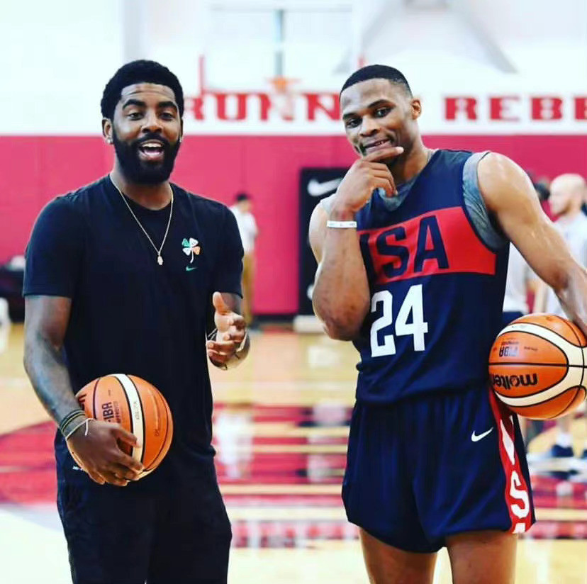 本泽马或放弃沙特天价年薪，自由身引多队争夺（本泽马或拒沙特天价合同，自由身引多队竞逐）