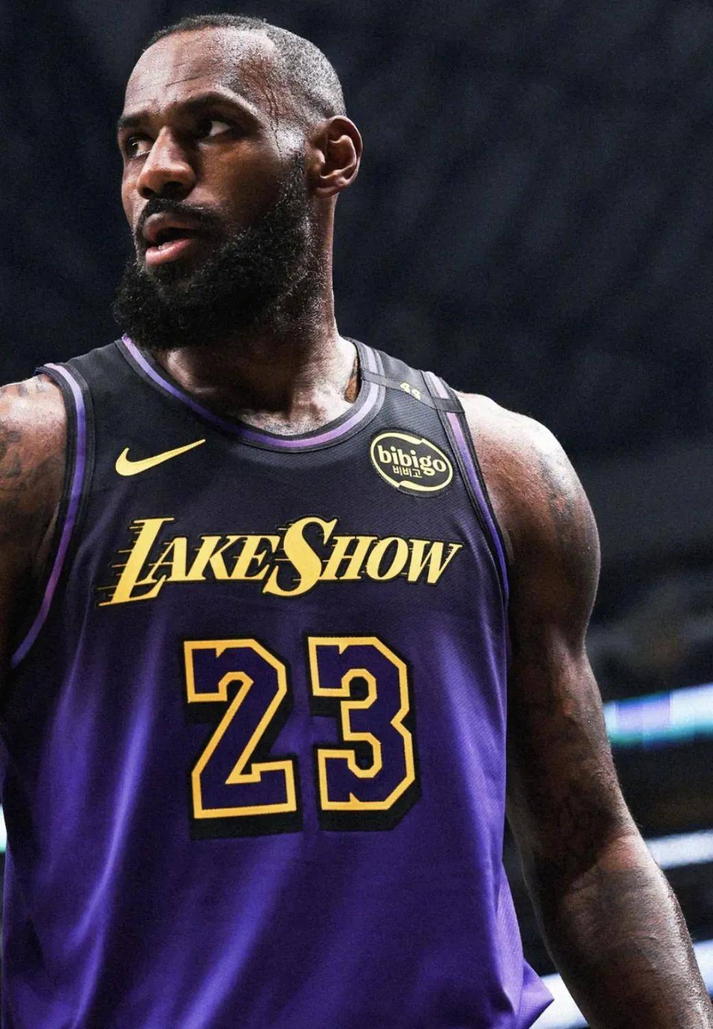 足球欧洲杯倒计时50天，多队提前公布名单（欧洲杯进入50天倒计时，多支球队抢先公布大名单）