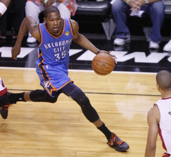 申花官方：今日一线队收假集结训练，阿苏埃、陈晋一等未归队（申花通报：一线队今日结束假期开始合练，阿苏埃、陈晋一等暂未归队）