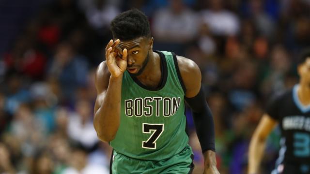 曝曼联愿1亿签安德森，不惜代价与曼城抢人！拉爵力挺阿莫林加速重建（传曼联愿砸1亿签安德森，誓与曼城抢人；拉爵力挺阿莫林推动重建提速）