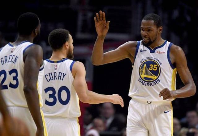 西班牙人队的崛起：从保级到欧洲梦想（西班牙人队逆袭之路：从保级苦战到冲击欧洲）