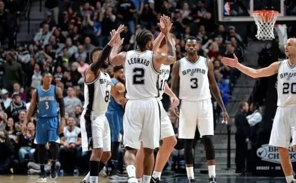 谁给了球迷“训话”的权力？（球迷凭什么拥有“训话”的资格？）