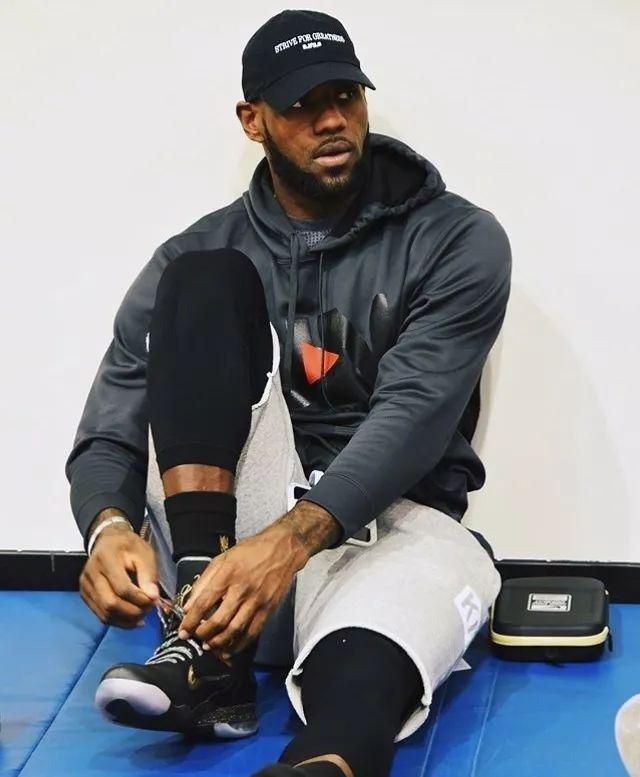 意甲半场：扎尼奥洛破门，帕尔马0-1乌迪内斯（意甲半场战报：扎尼奥洛建功，乌迪内斯1-0领先帕尔马）