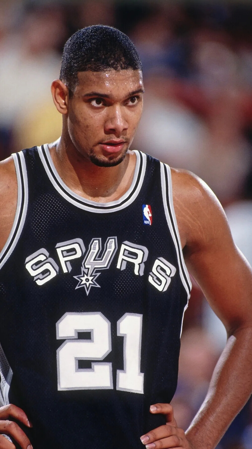 奇兵！斯潘塞近三战场均17.3分5.7助攻，命中率58.9%+75%（状态爆棚！斯潘塞近三场场均17.3分5.7助攻，命中率58.9%／75%）