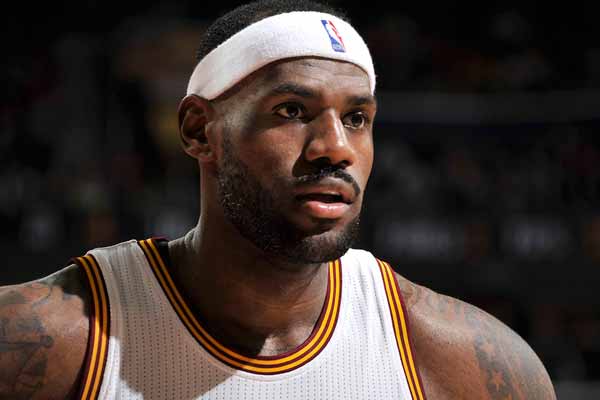 官方：约旦裁判组执法申花客战柔佛，马哈德迈赫担任主裁（官宣：申花客场对阵柔佛由约旦裁判组执法，马哈德迈赫主哨）